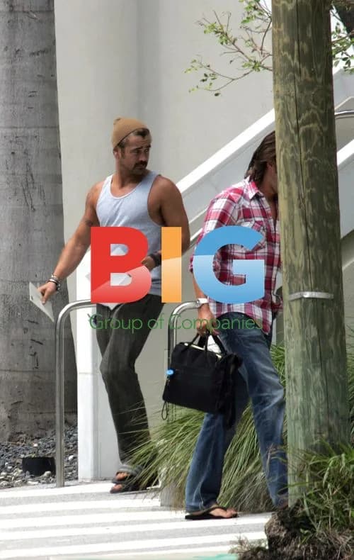 Colin Farrell Reading Mail in Miami