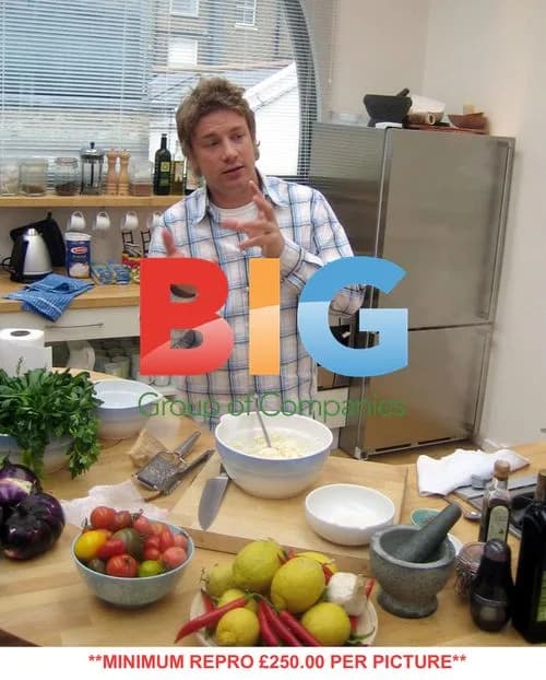 Jamie Oliver Cooks Fancy Meal