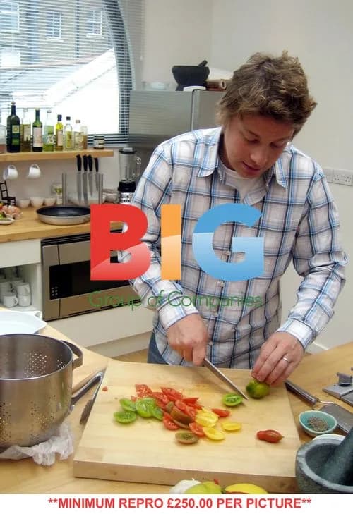 Jamie Oliver Cooking a Fancy Meal