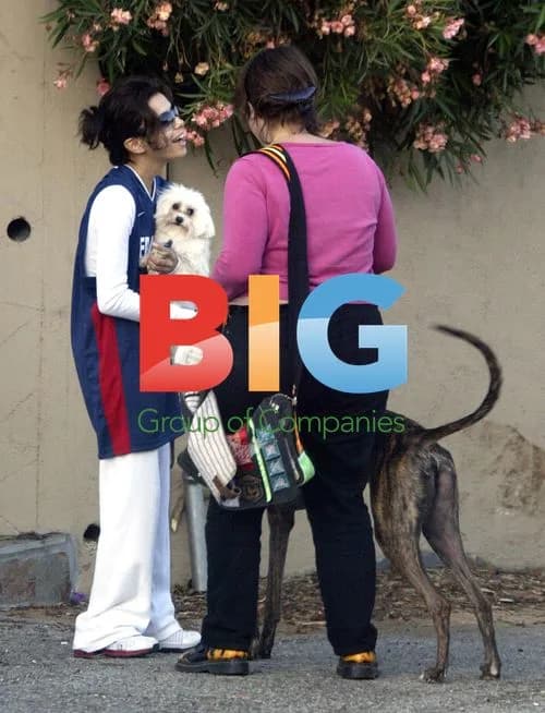 Eva Longoria walks her dog