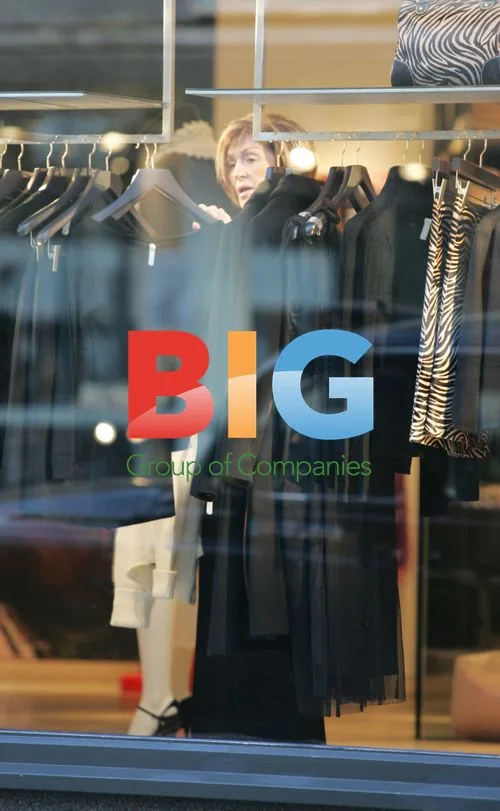 Sharon Osbourne Shopping in London
