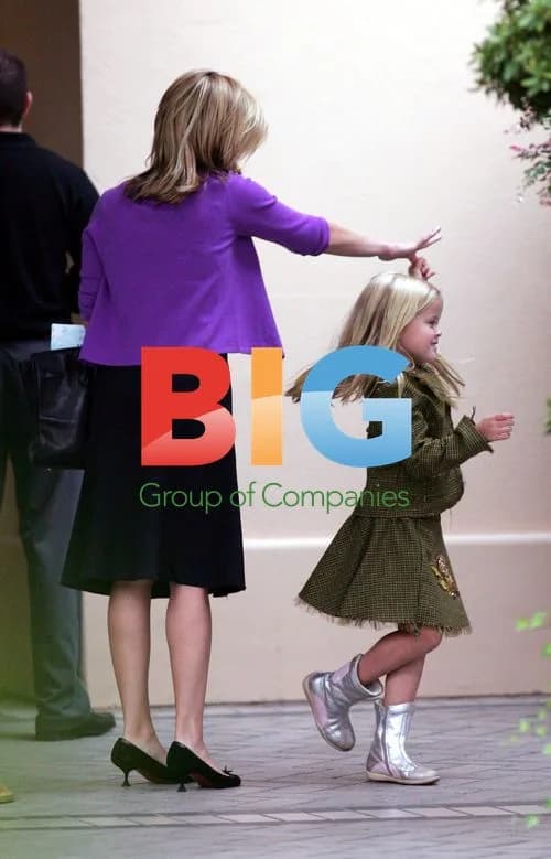 Reese Witherspoon with Daughter Ava at Hotel