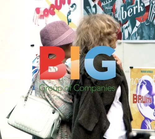 Kylie Minogue and Her Mother in Paris