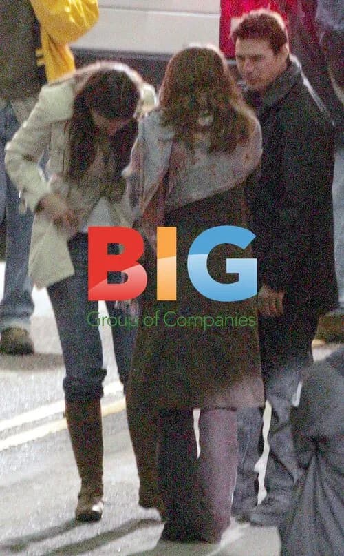 Tom Cruise and Katie Holmes on MI3 Set