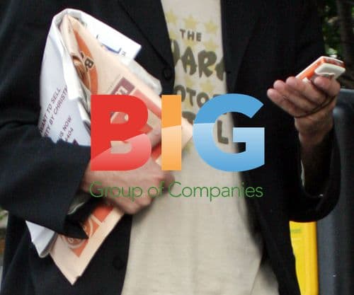 Sadie Frost\'s Boyfriend Spotted Carrying Property Magazines