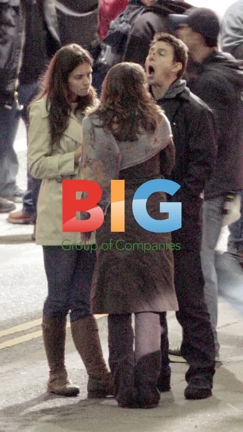 Tom Cruise and Katie Holmes on MI3 set