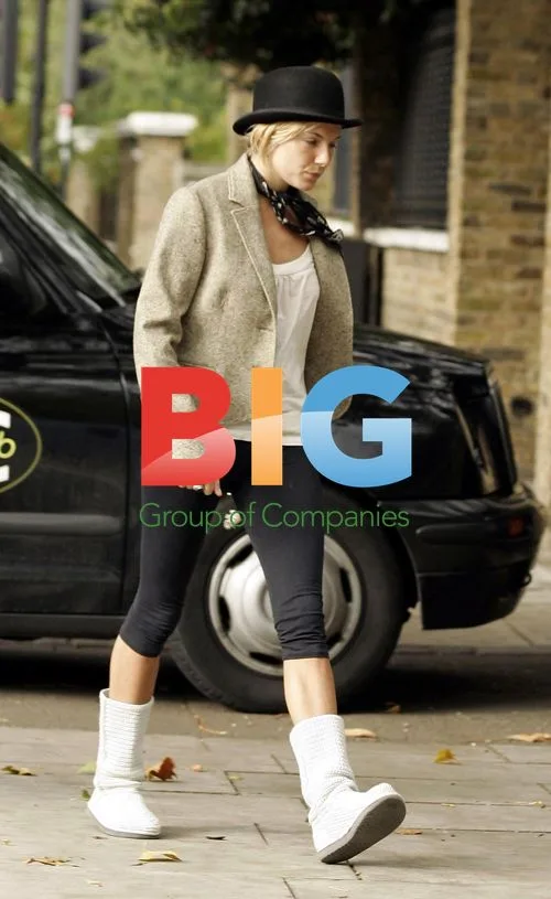 Sienna Miller Collects Mail in North London