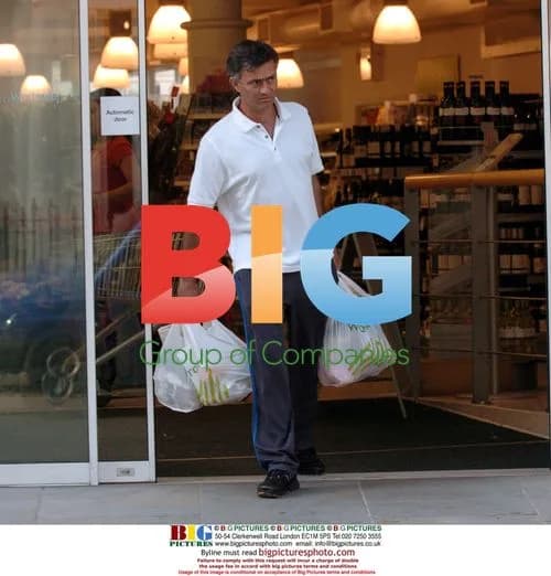 Jose Mourinho grocery shopping