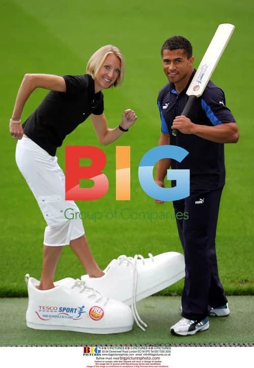 Paula Radcliffe and Jason Robinson at Chelsea FC
