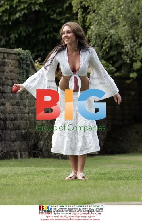 Lisa Scott Lee, Andy Scott Lee, and Michelle Heaton in London Park