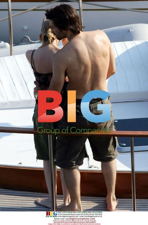Kylie Minogue and Olivier Martinez Sail in Corsica
