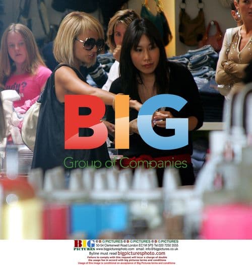 Nicole Richie shopping at Kitson