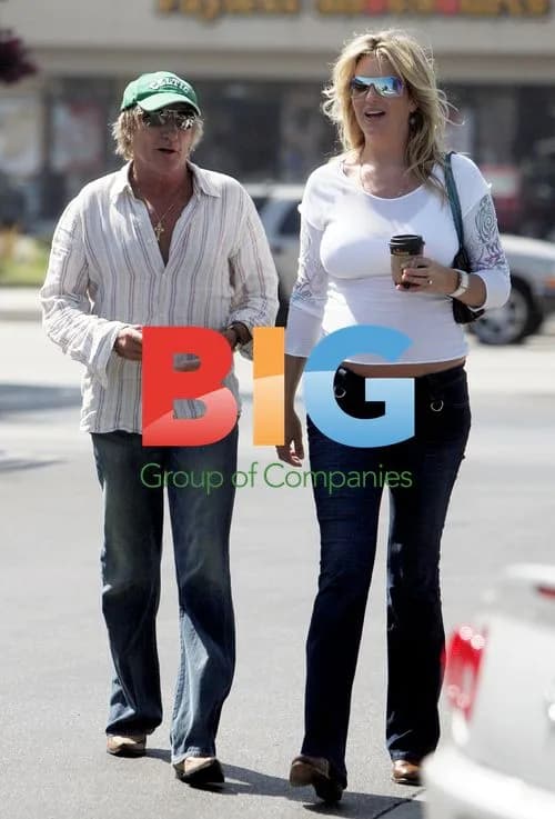 Rod Stewart and Penny Lancaster at Ice Rink