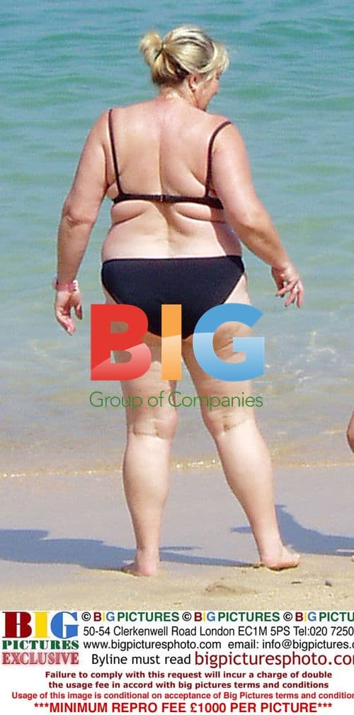 Fern Britton and Phil Vickery on family beach vacation