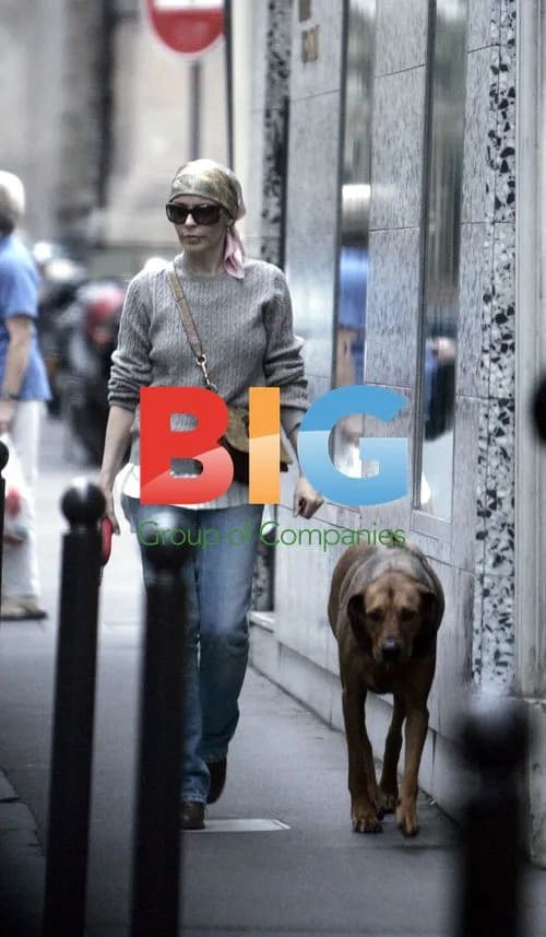 Kylie Minogue out and about in Paris