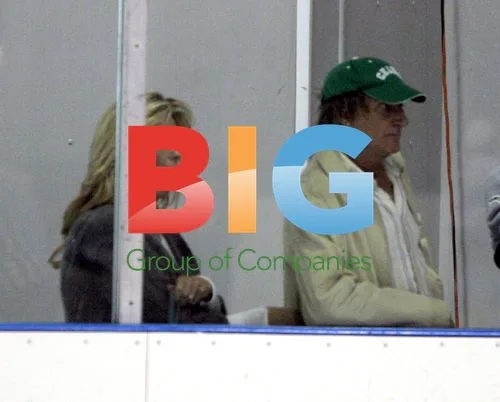 Rod Stewart and Penny Lancaster at Son's Ice Hockey Game