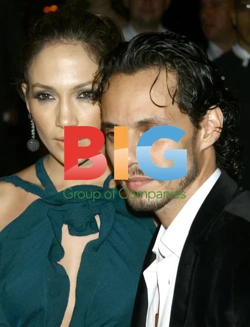 Jennifer Lopez introduces Mark Anthony at Concert