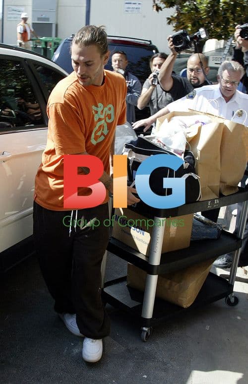 Britney Spears Leaves UCLA Hospital