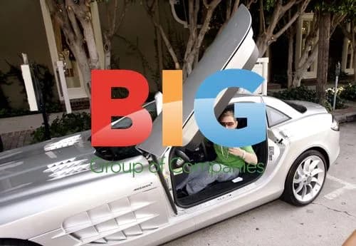 Paris Hilton Leaving Beauty Salon