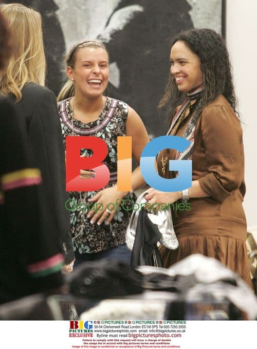 Coleen Mcloughlin Shopping in London