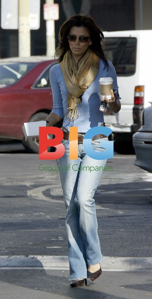 Eva Longoria Gets Coffee in Hollywood