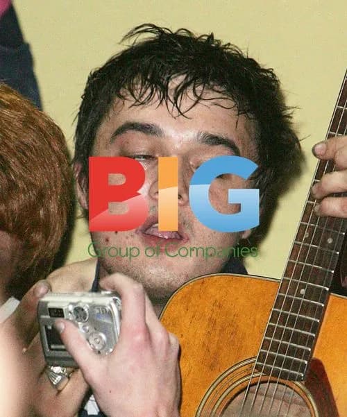 Pete Doherty Leaves Gig in Aberdeen
