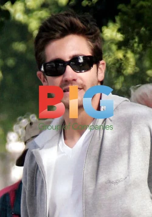Jake Gyllenhaal Leaving Orso Restaurant
