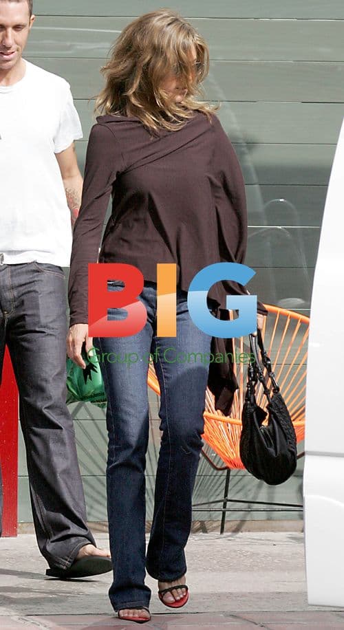 Jennifer Aniston Goes Shopping in LA