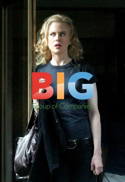 Nicole Kidman Leaves NYC Apartment Looking Stressed