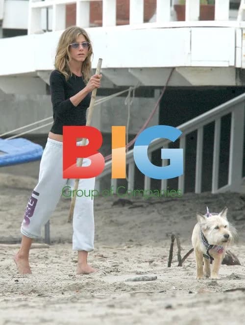 Jennifer Aniston Beach Walk with Dog