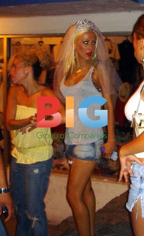 Christina Aguilera Celebrates Hen Party in Cabo