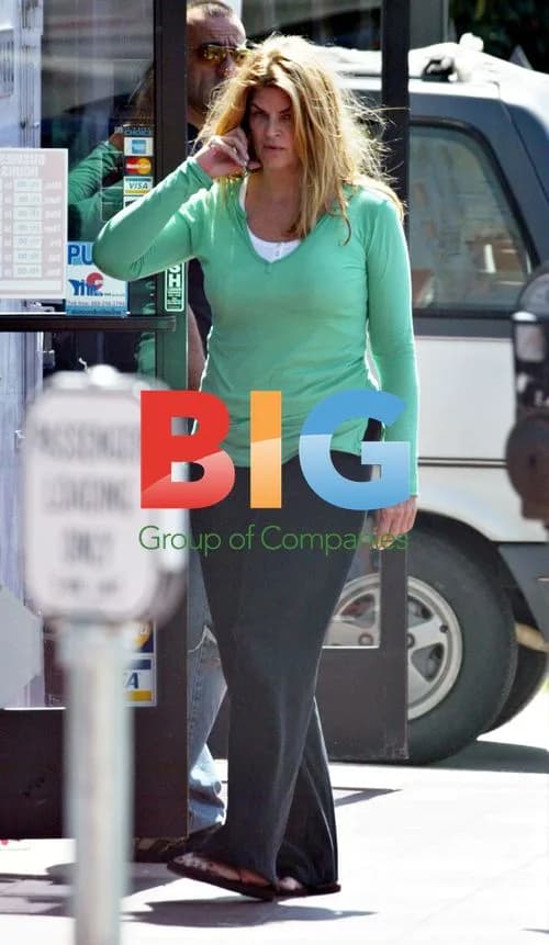 Kirstie Alley Shops with Kids