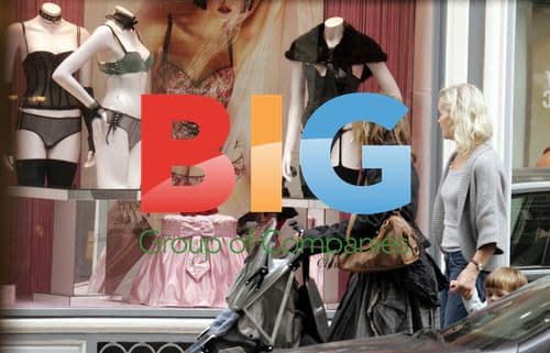 Tim Burton and Helena Bonham Carter with son in Paris