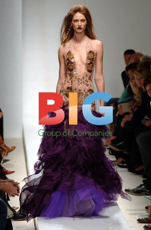 Valentin Yudashkin Spring/Summer Show