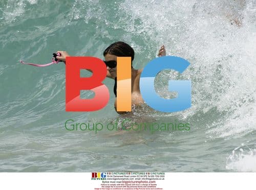 Glamour Girls on Caribbean Vacation