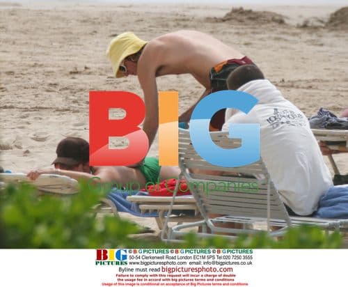 Lisa Marie Presley and husband on Hawaii beach