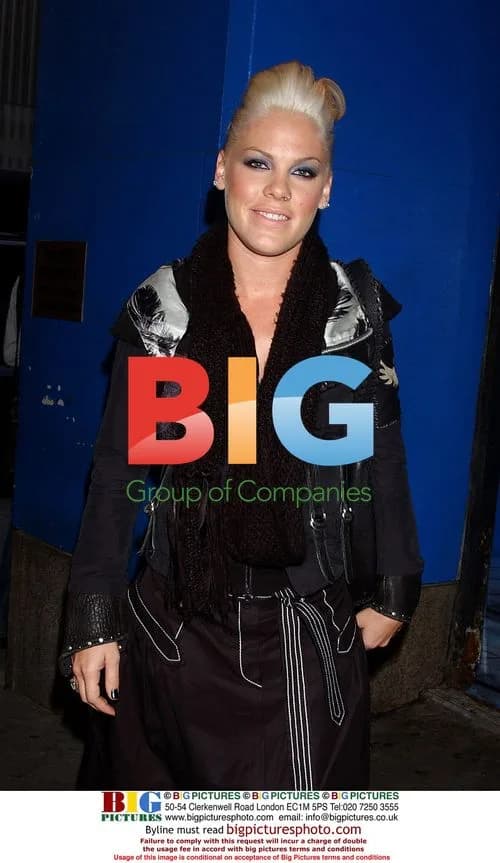 Pink leaves TRL appearance in New York