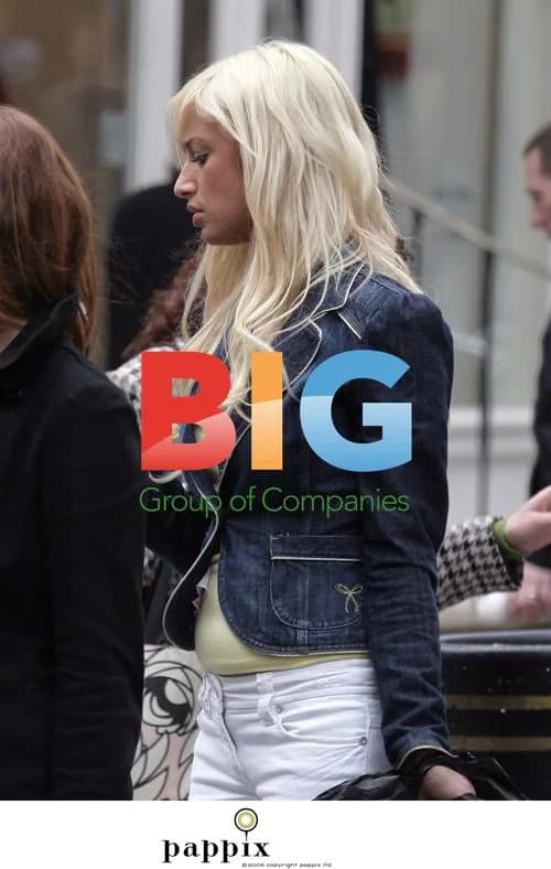 Chantelle Houghton arriving in London