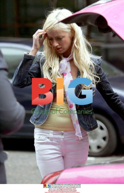 Chantelle Houghton shopping in London