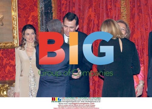 King Juan Carlos and Queen Sofia with UN Secretary Kofi Annan