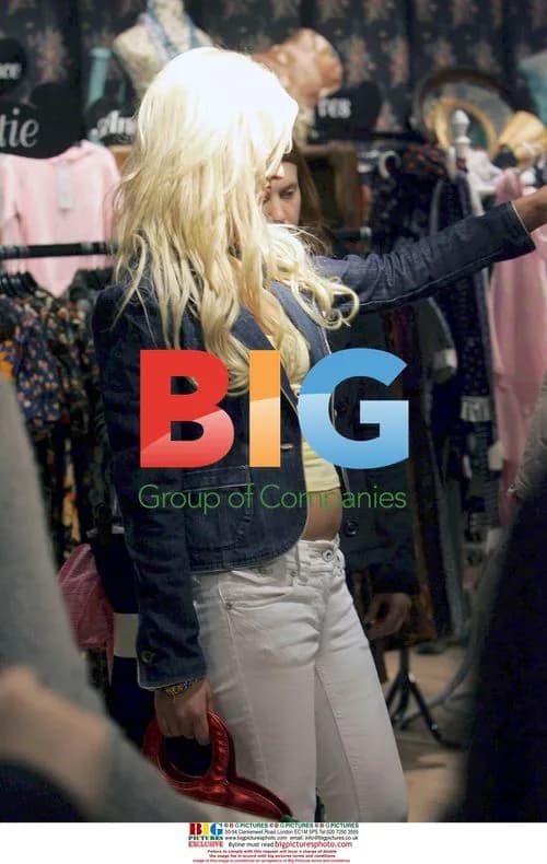 Chantelle Houghton Shopping for Lingerie