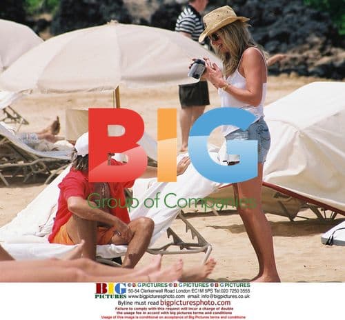 Rod Stewart and Penny Lancaster on Hawaii Vacation