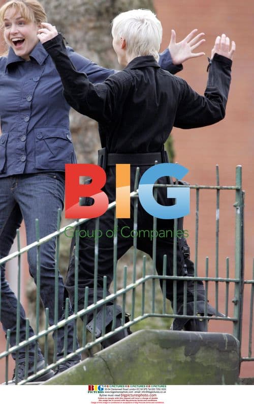 Hannah Spearitt on Primeval set