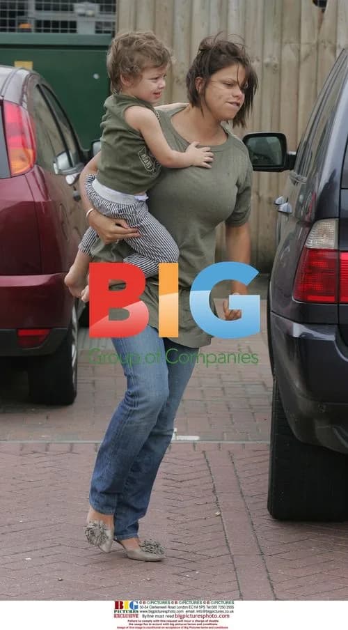 Jade Goody Arriving at Friend's House