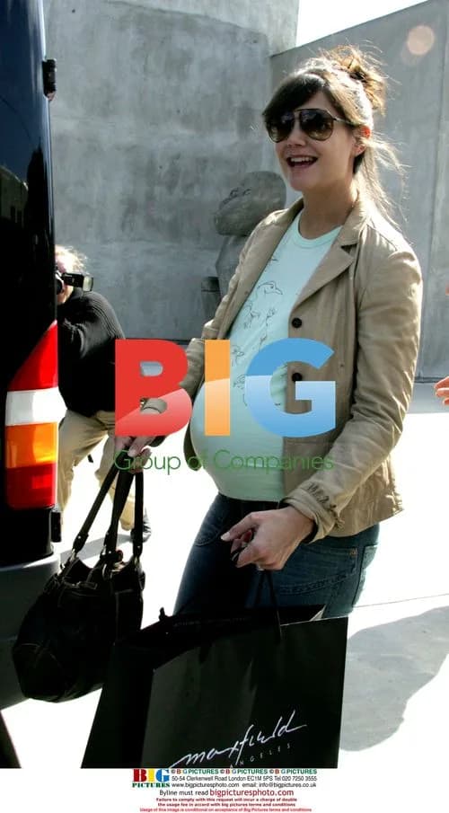 Katie Holmes Shopping in LA