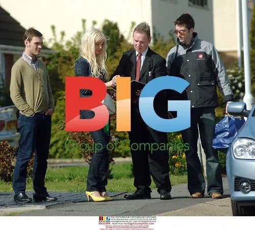 "Living The Dream" star Chantelle Houghton gets new car