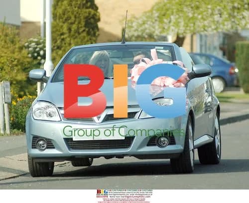 Chantelle Houghton Gets New Car