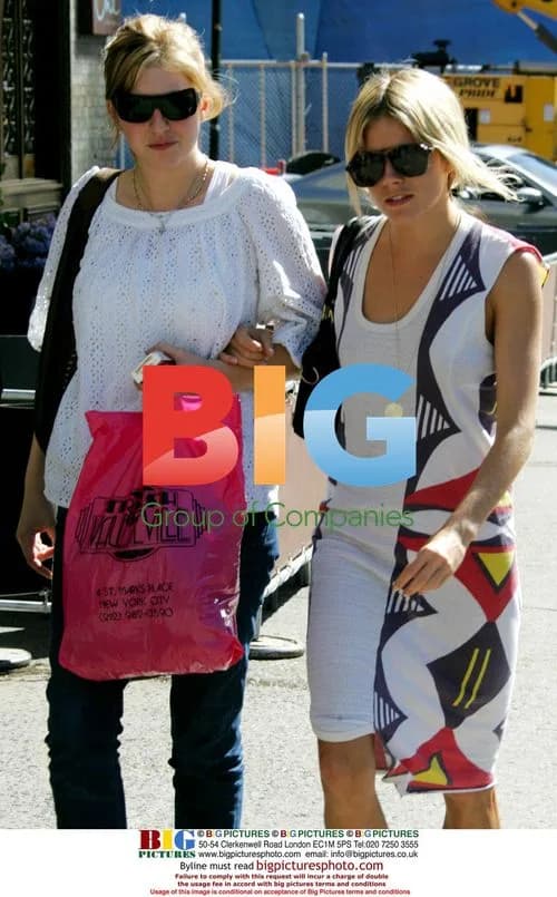 Sienna Miller Lunch with Friends