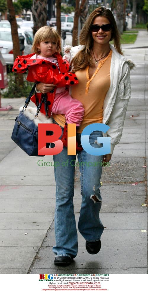 Denise Richards Shopping with Daughter Sam