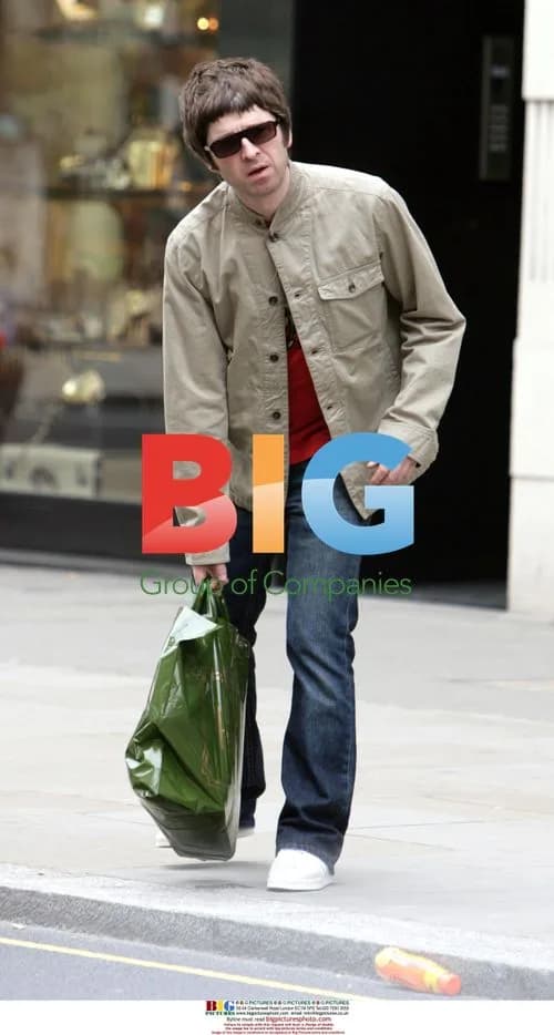 Noel Gallagher Shopping in London